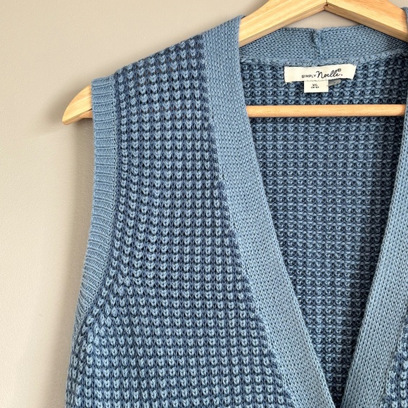 Simply Noelle Cozy Blue v-neck sweater vest size S - Picture 3 of 8